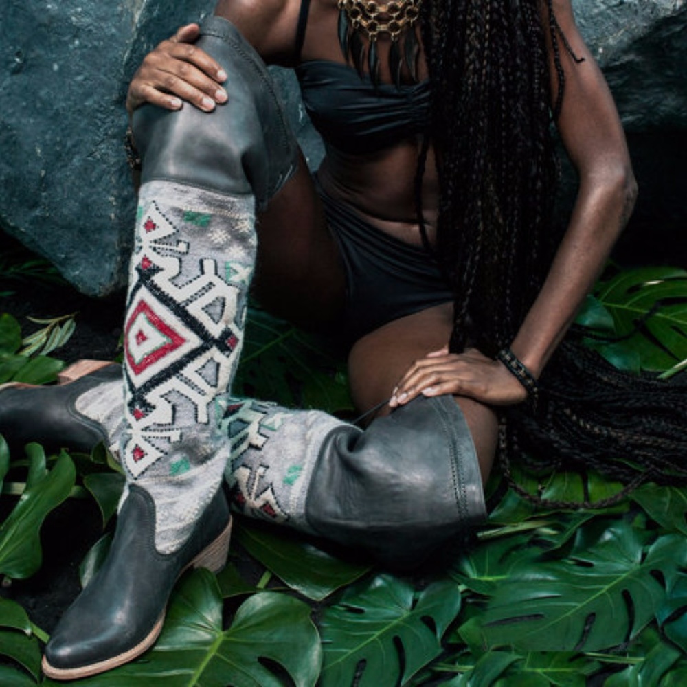 FINAL DROP: COBRA SOCIETY Over the Knee Boots